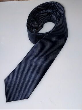 Silk Dark BlueTextured Stripe Tie